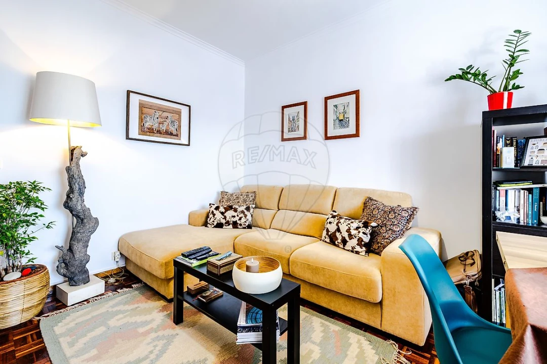 Apartamento T1 para Venda em Carnaxide e Queijas Foto 2