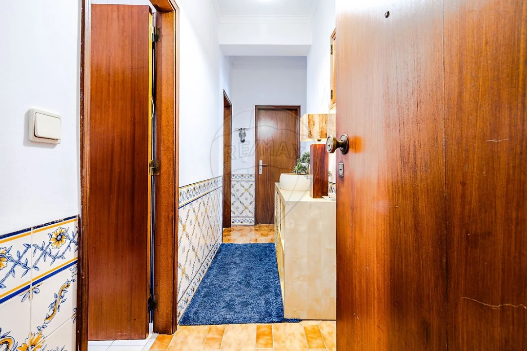 Apartamento T1 para Arrendamento em Carnaxide e Queijas Foto 15