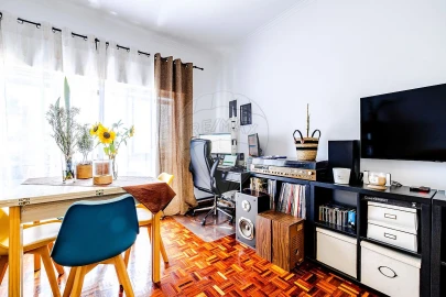 Apartamento T1 para Arrendamento em Carnaxide e Queijas