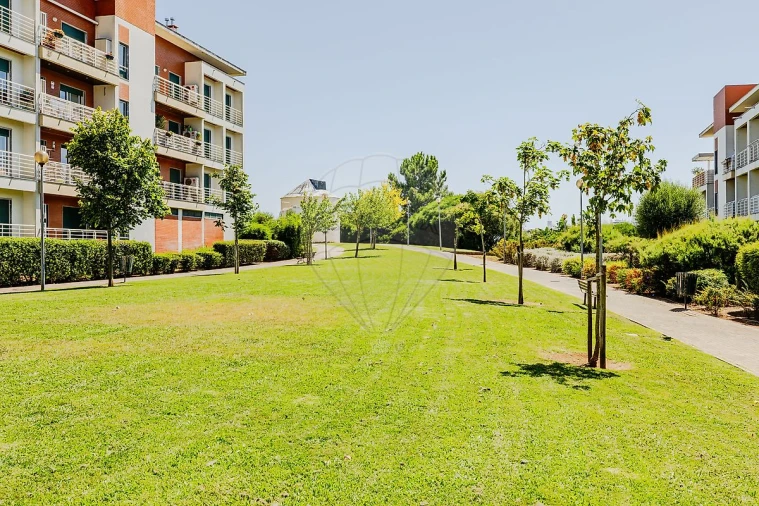 Apartamento T1 para Arrendamento em Carnaxide e Queijas Foto 20