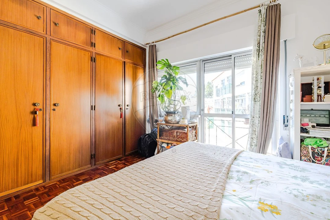 Apartamento T1 para Arrendamento em Carnaxide e Queijas Foto 11