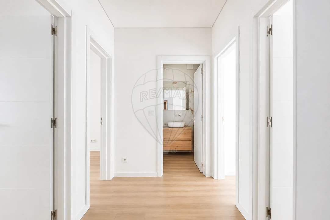 Apartamento T2 para Venda em Alverca do Ribatejo e Sobralinho Foto 3