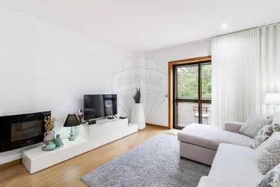 Apartamento T1 para Venda em Mozelos