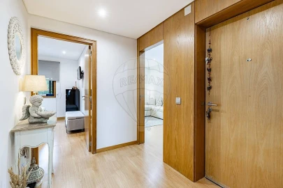 Apartamento T1 para Venda em Mozelos