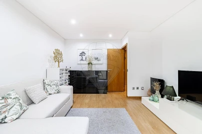 Apartamento T1 para Venda em Mozelos