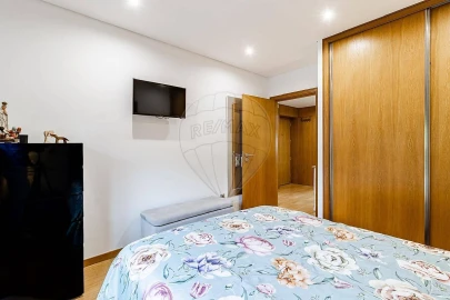 Apartamento T1 para Venda em Mozelos