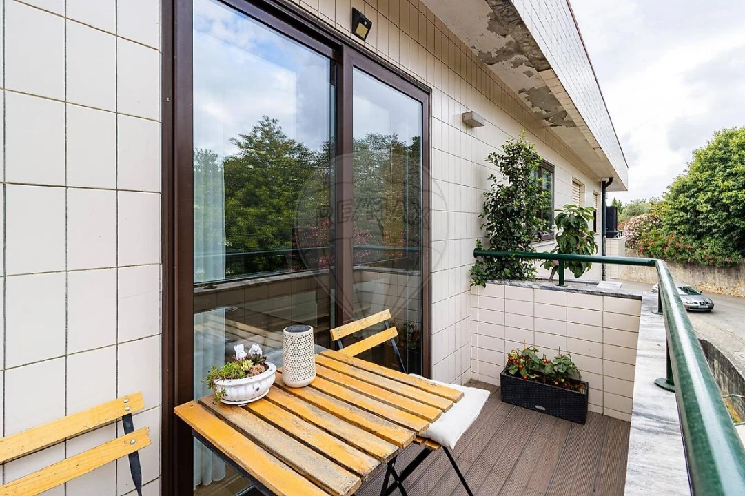 Apartamento T1 para Venda em Mozelos Foto 17