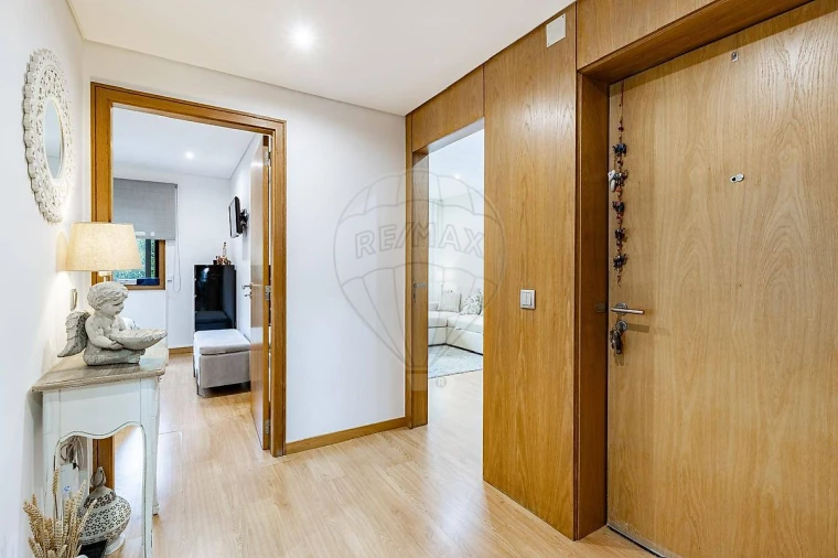Apartamento T1 para Venda em Mozelos Foto 5
