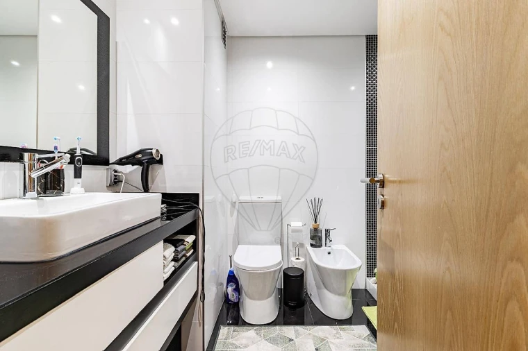 Apartamento T1 para Venda em Mozelos Foto 7