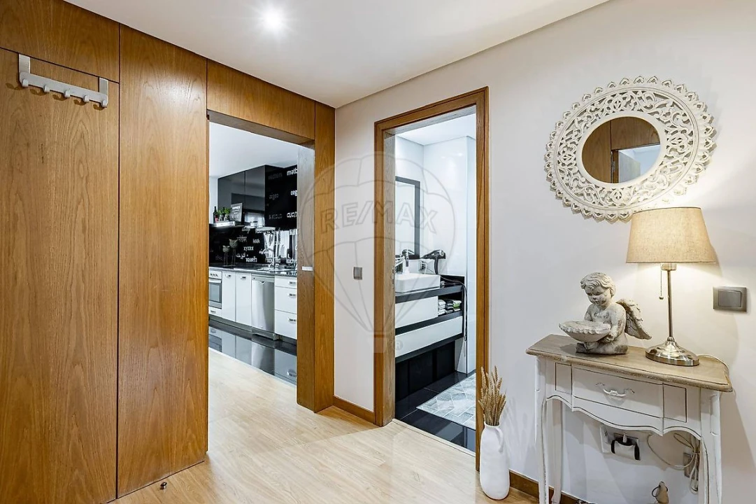 Apartamento T1 para Venda em Mozelos Foto 14