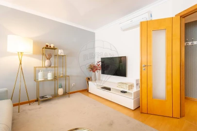 Apartamento T3 para Venda em Alverca do Ribatejo e Sobralinho