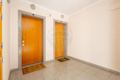 Apartamento T3 para Venda em Alverca do Ribatejo e Sobralinho