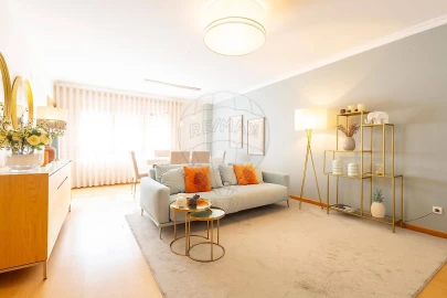 Apartamento T3 para Venda em Alverca do Ribatejo e Sobralinho