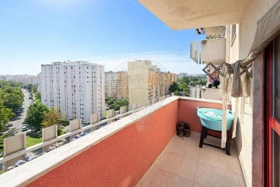 Apartamento T3 para Venda em Carregado e Cadafais