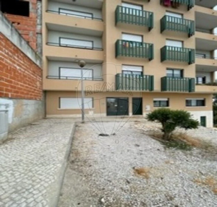 Apartamento T2 para Venda em Alenquer (Santo Estêvão e Triana) Foto 2