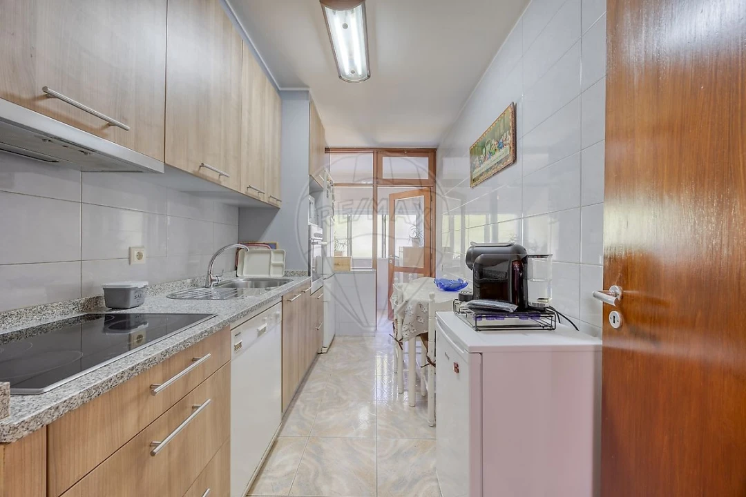 Apartamento T3 para Venda em Mafamude e Vilar do Paraíso Foto 13