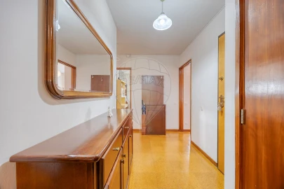 Apartamento T3 para Venda em Mafamude e Vilar do Paraíso