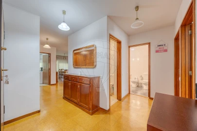 Apartamento T3 para Venda em Mafamude e Vilar do Paraíso