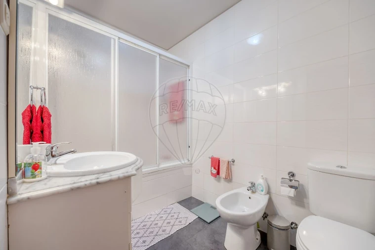 Apartamento T3 para Venda em Mafamude e Vilar do Paraíso Foto 3