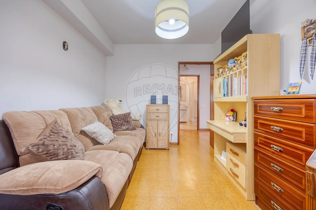 Apartamento T3 para Venda em Mafamude e Vilar do Paraíso Foto 5