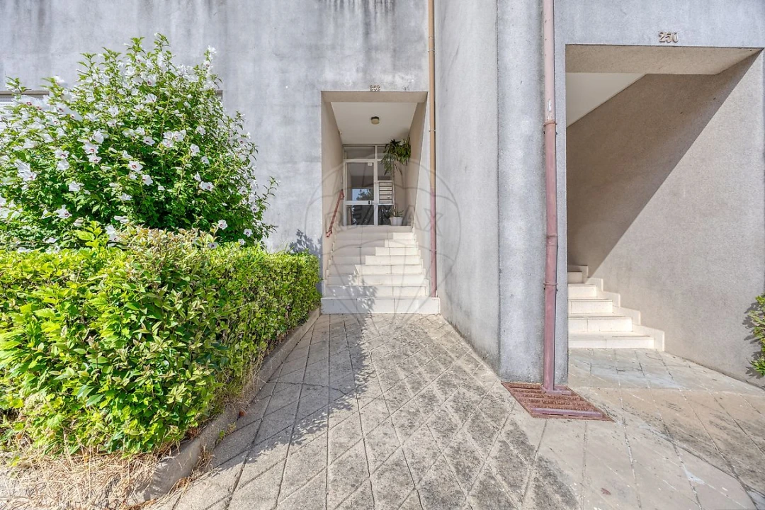 Apartamento T3 para Venda em Mafamude e Vilar do Paraíso Foto 24