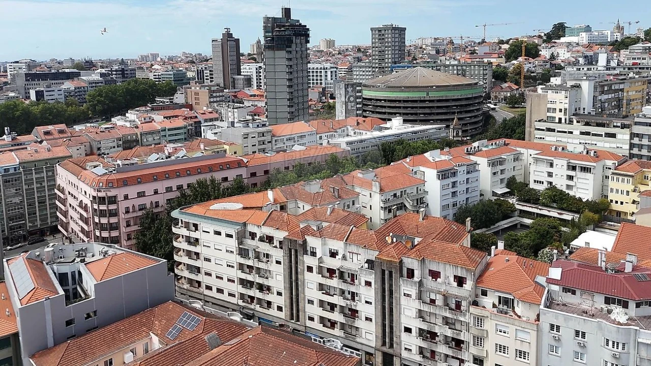 Apartamento T2 para Arrendamento em Cedofeita, Santo Ildefonso, Sé, Miragaia, São Nicolau e Vitória Foto 1