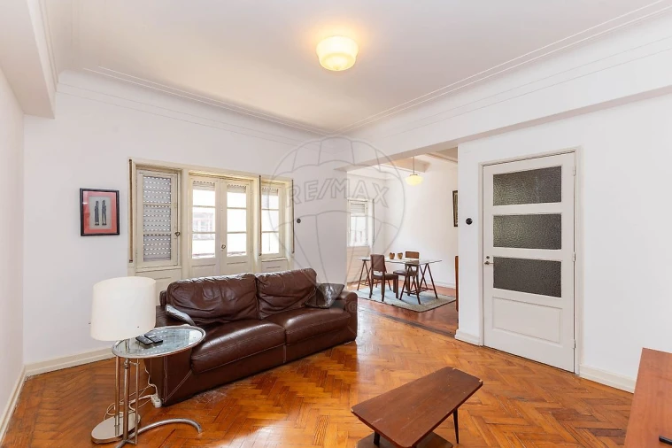 Apartamento T2 para Arrendamento em Cedofeita, Santo Ildefonso, Sé, Miragaia, São Nicolau e Vitória Foto 14