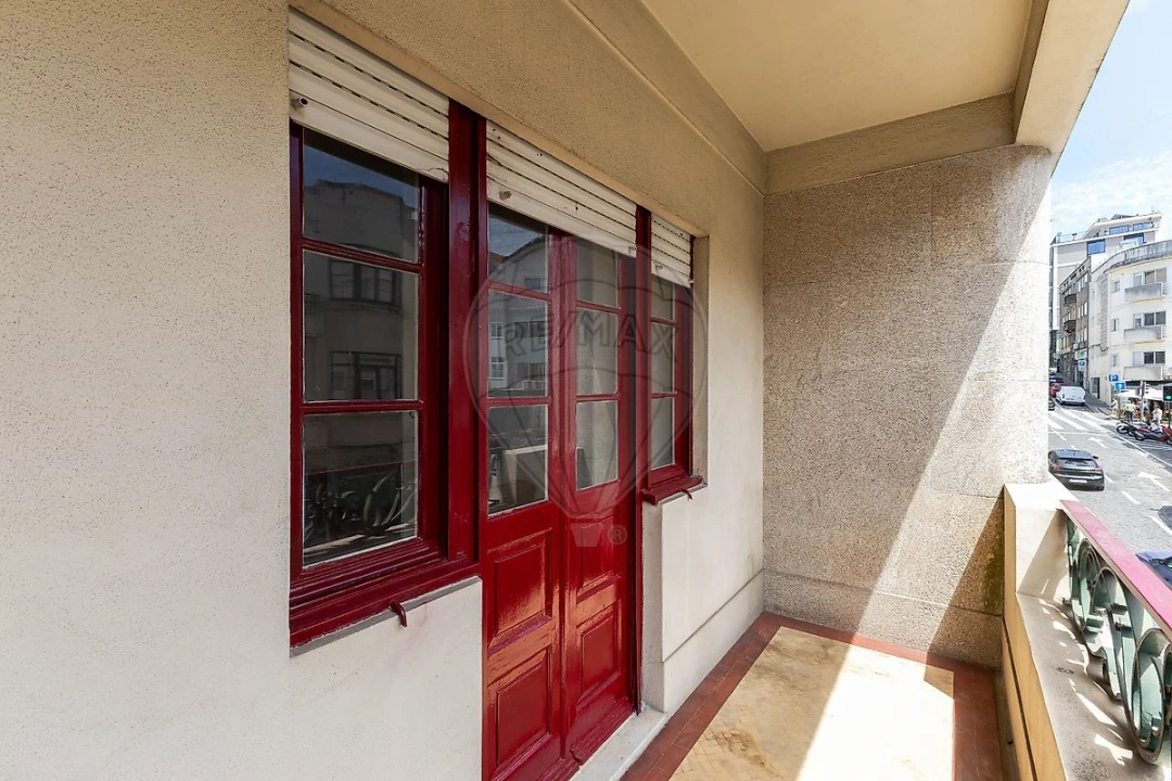 Apartamento T2 para Arrendamento em Cedofeita, Santo Ildefonso, Sé, Miragaia, São Nicolau e Vitória Foto 20