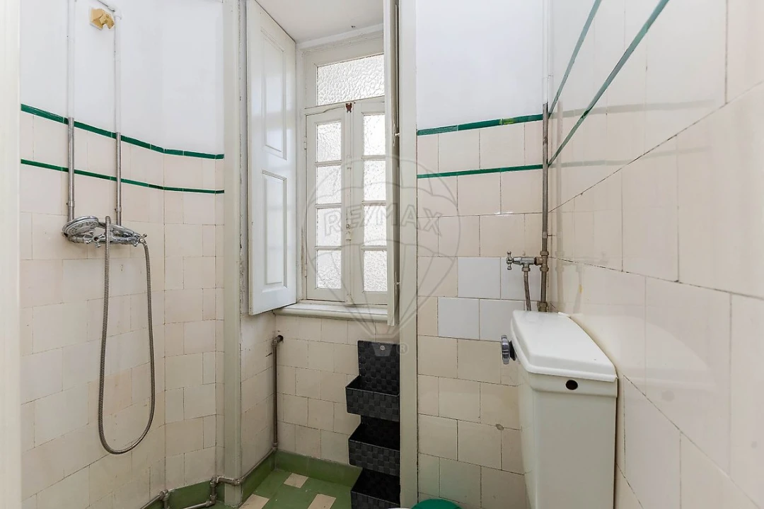 Apartamento T2 para Arrendamento em Cedofeita, Santo Ildefonso, Sé, Miragaia, São Nicolau e Vitória Foto 32
