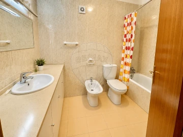 Apartamento T2 para Arrendamento em Pedroso e Seixezelo