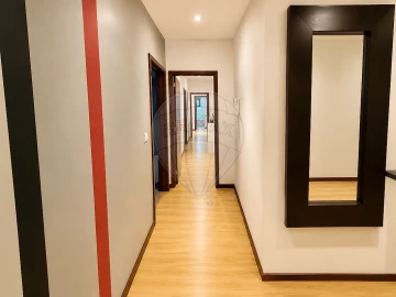 Apartamento T2 para Arrendamento em Pedroso e Seixezelo