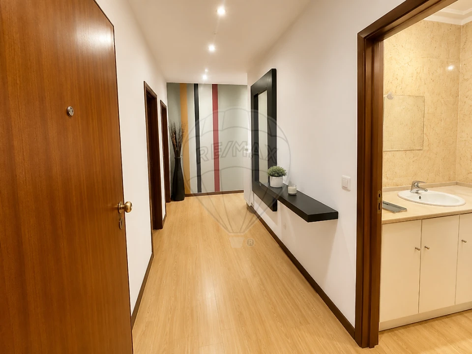Apartamento T2 para Arrendamento em Pedroso e Seixezelo Foto 3