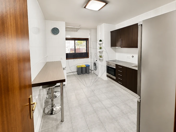 Apartamento T2 para Arrendamento em Pedroso e Seixezelo Foto 6