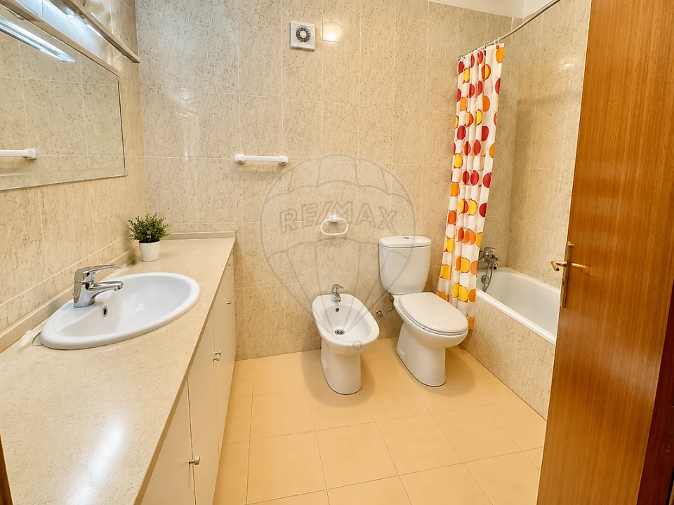 Apartamento T2 para Arrendamento em Pedroso e Seixezelo Foto 8