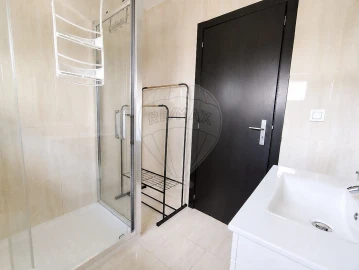 Apartamento T2 para Arrendamento em Perafita, Lavra e Santa Cruz do Bispo
