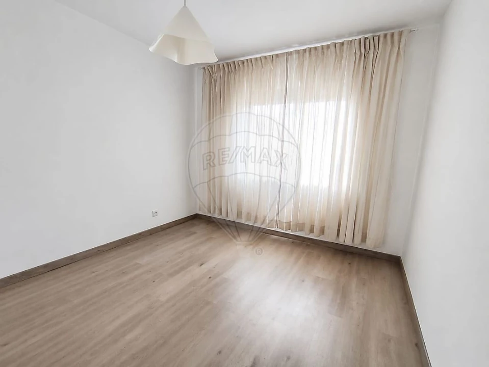 Apartamento T2 para Arrendamento em Perafita, Lavra e Santa Cruz do Bispo Foto 1