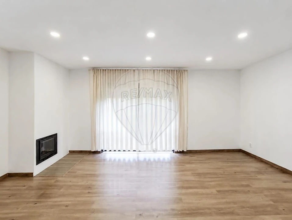 Apartamento T2 para Arrendamento em Perafita, Lavra e Santa Cruz do Bispo Foto 11