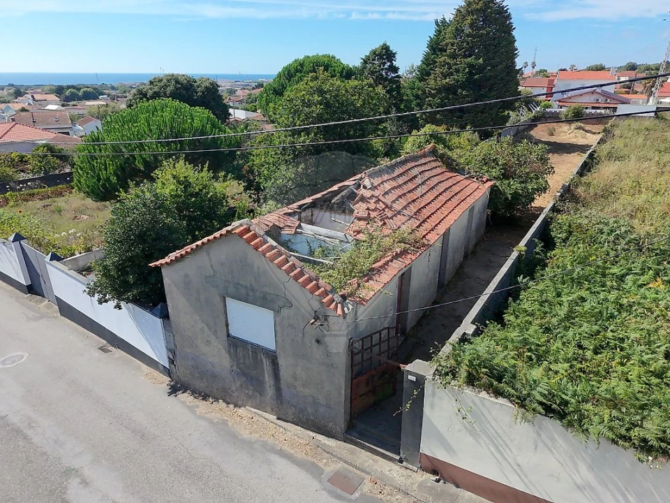 Moradia T2 para Venda em Silvalde Foto 4
