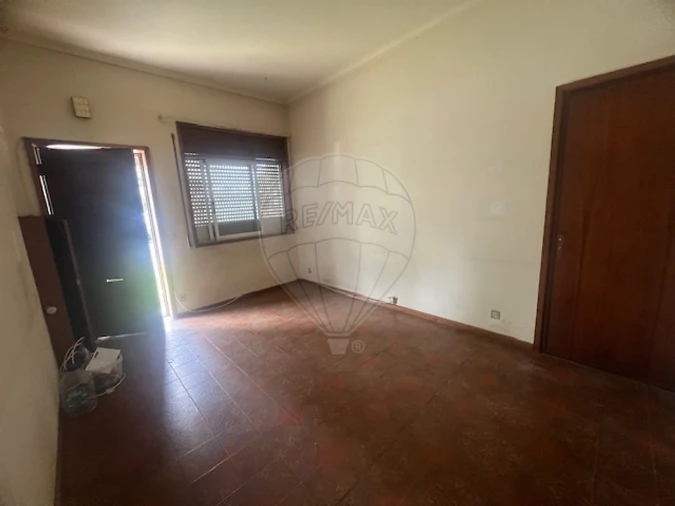 Moradia T2 para Venda em Espinho Foto 2