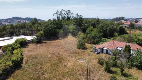 Moradia T3 para Venda em Mozelos