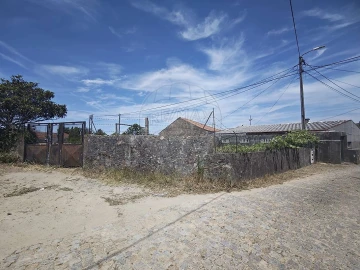 Moradia T3 para Venda em Mozelos