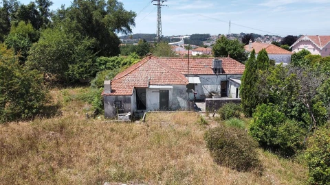 Moradia T3 para Venda em Mozelos