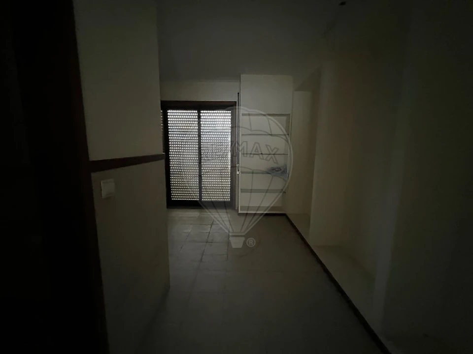 Loja para Arrendamento em Espinho Foto 19
