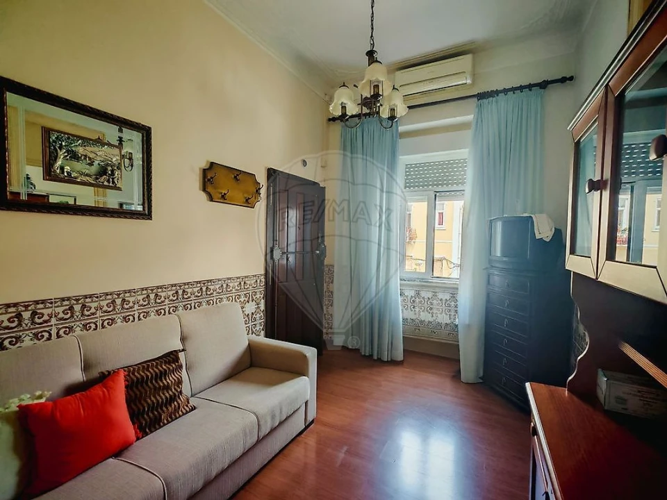 Apartamento T2 para Venda em Penha de França Foto 16