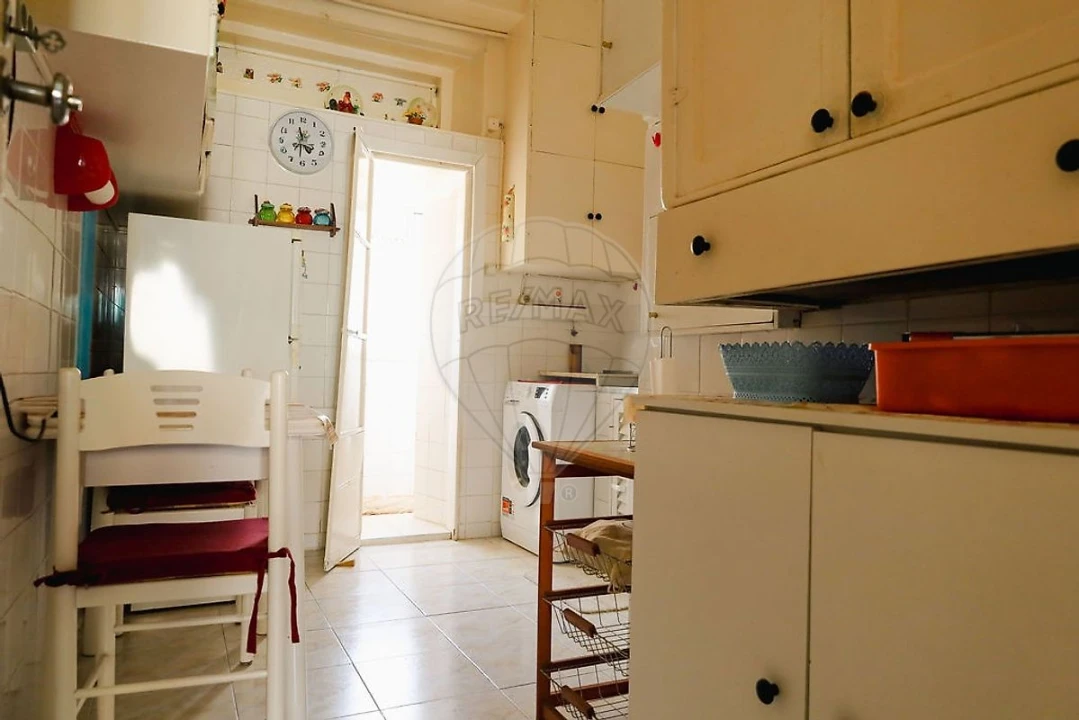 Apartamento T2 para Venda em Penha de França Foto 8