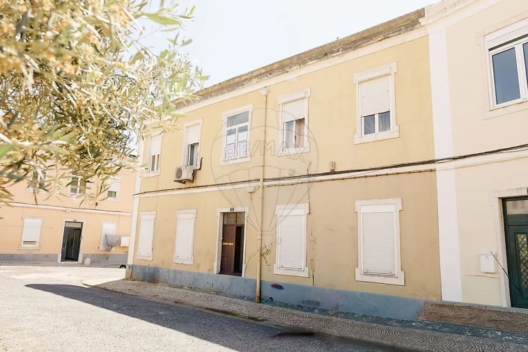Apartamento T2 para Venda em Penha de França Foto 2