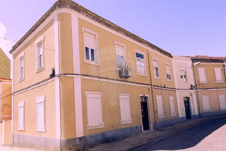 Apartamento T2 para Venda em Penha de França Foto 18