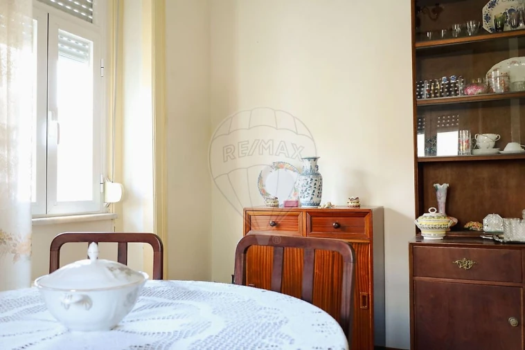 Apartamento T2 para Venda em Penha de França Foto 12