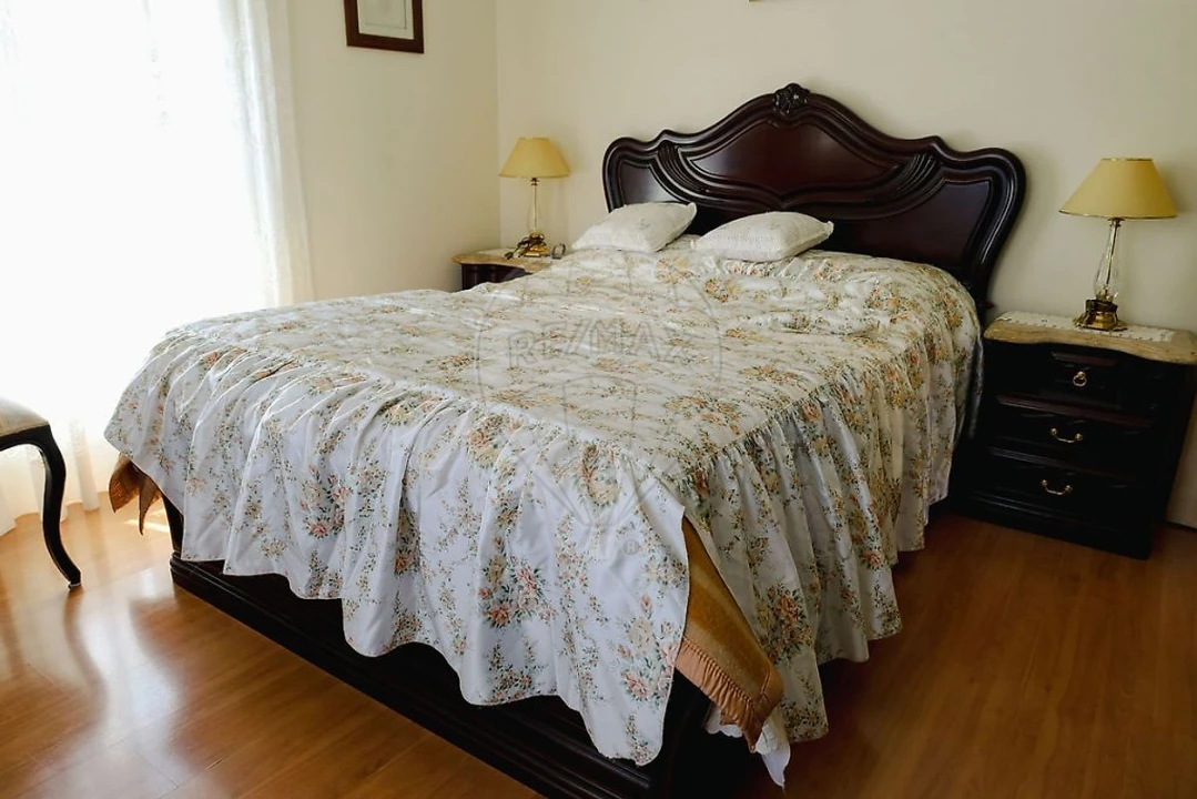 Apartamento T2 para Venda em Penha de França Foto 9