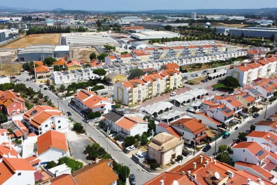 Apartamento T1 para Venda em Carregado e Cadafais